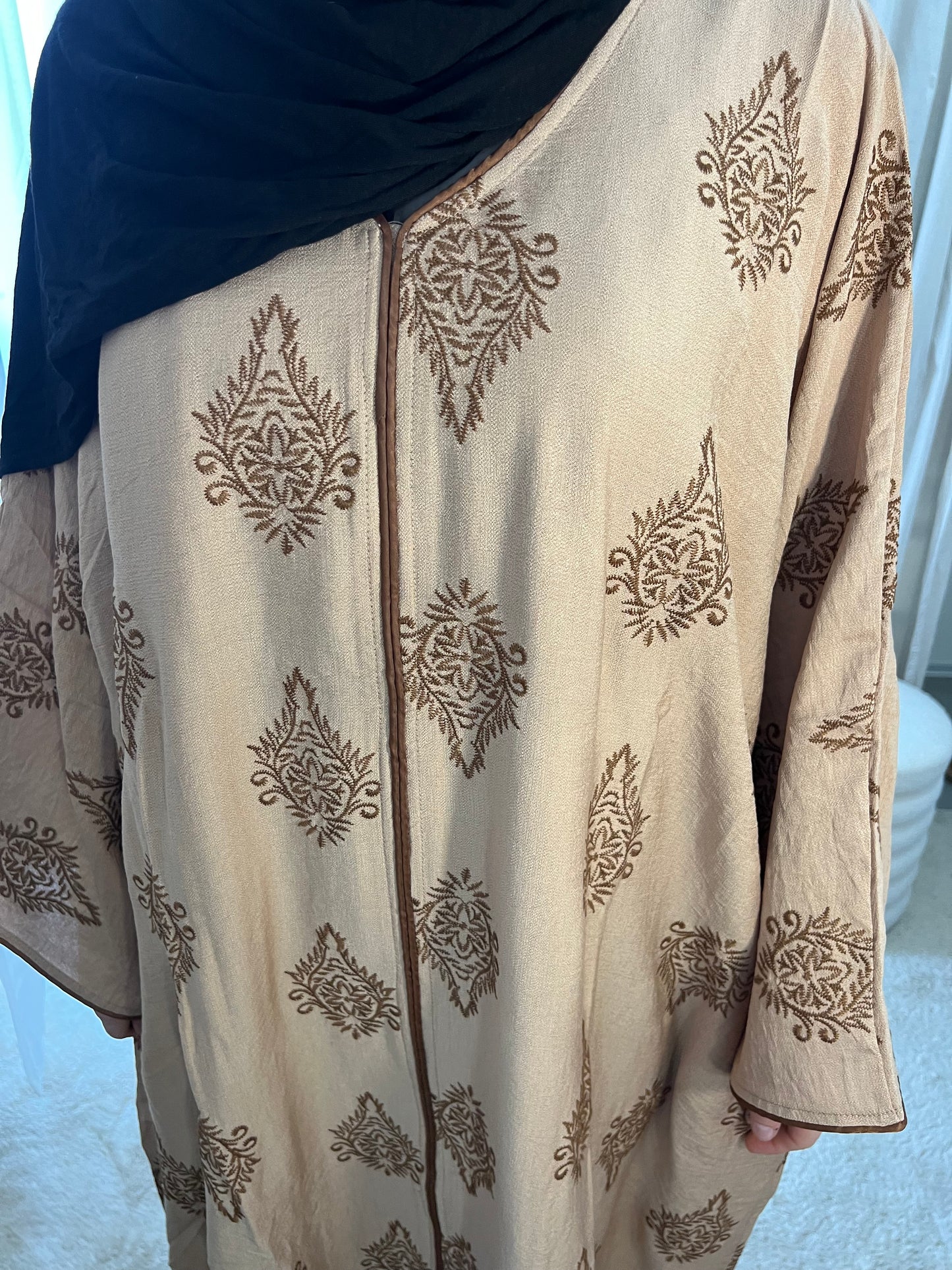 Robe broderie Maya [taupe]